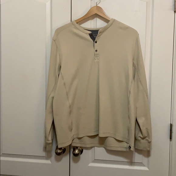 Men’s Eddie Bauer Henley shirt
